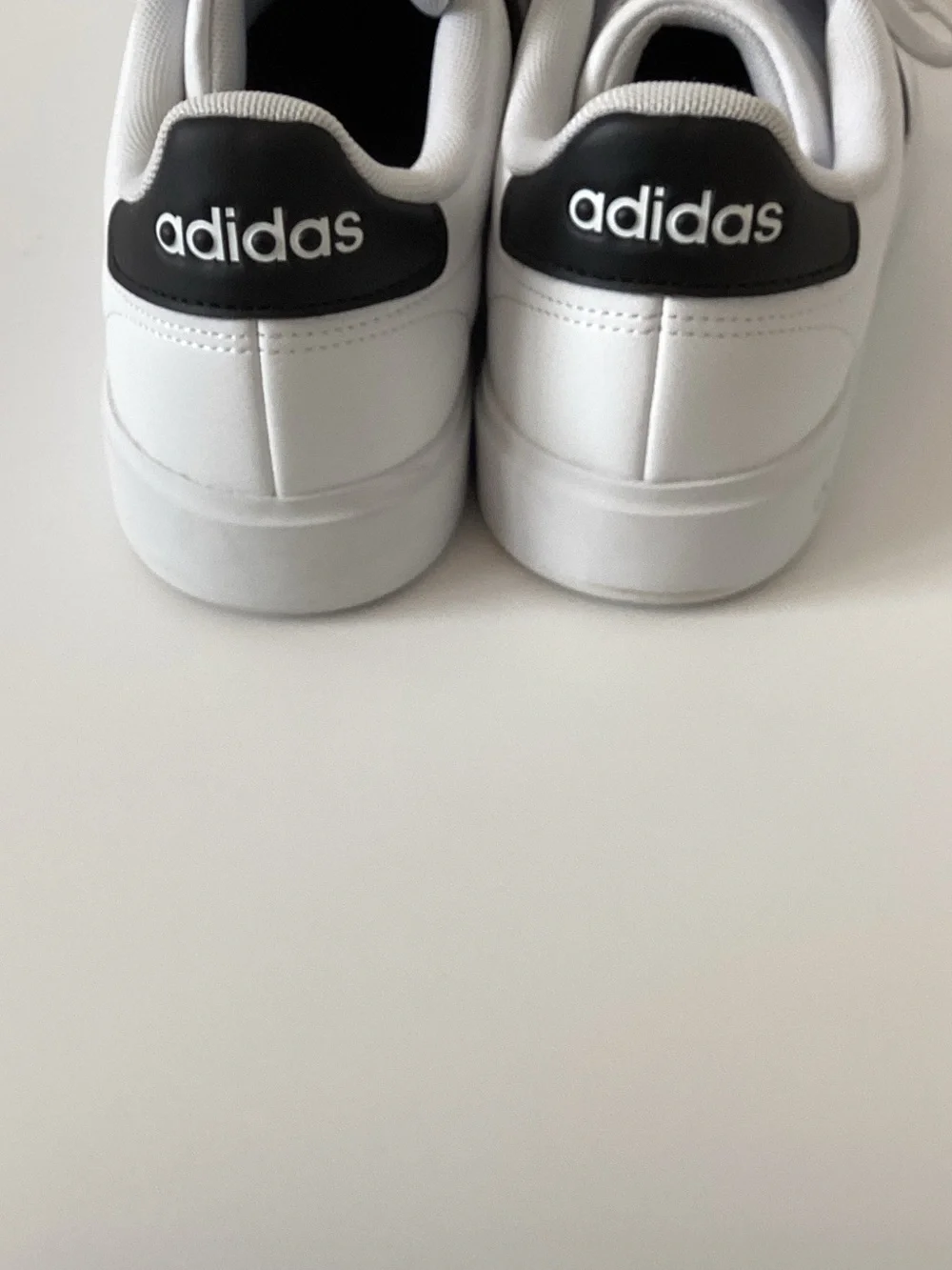 adidas Grand Court 2.0. White and Black Low-Top Sneakers